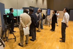 (13) NHK Research Labs (8).jpg
Cliquez sur la vignette pour visualiser l'image en grand au dessus th